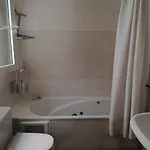 Pegaito A La Alameda * קדיז